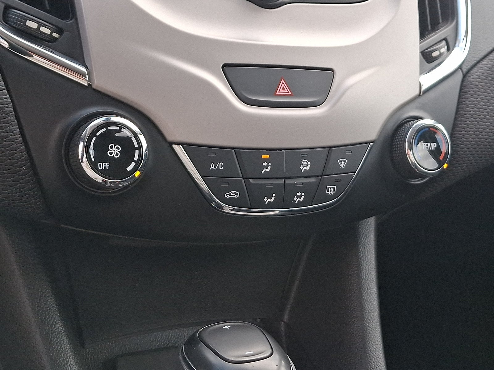 2018 Chevrolet Cruze LS