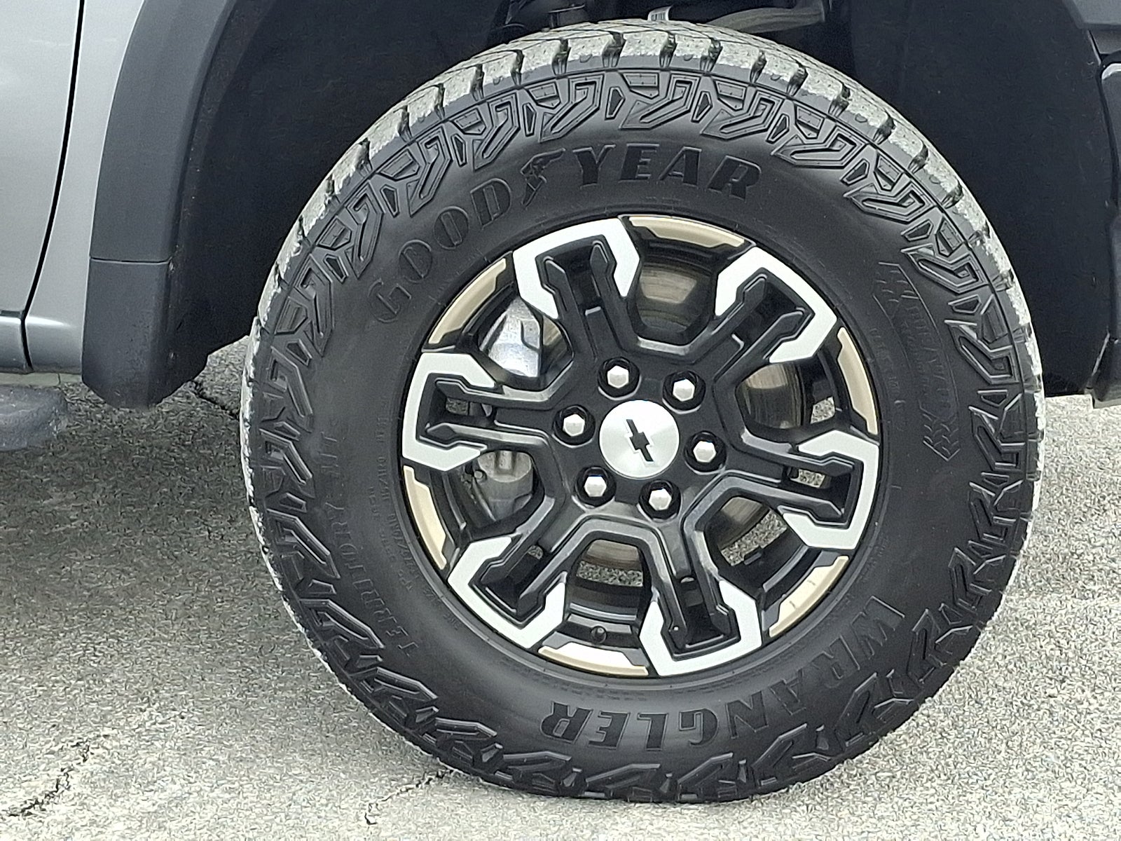 2023 Chevrolet Silverado 1500 ZR2