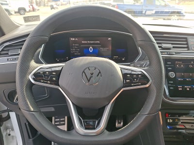 2022 Volkswagen Tiguan SE R-Line Black